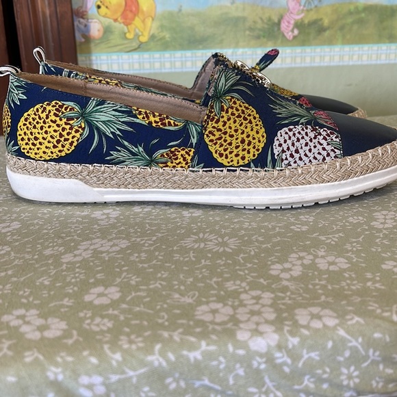 Tropical print shoes - Picture 2 of 3